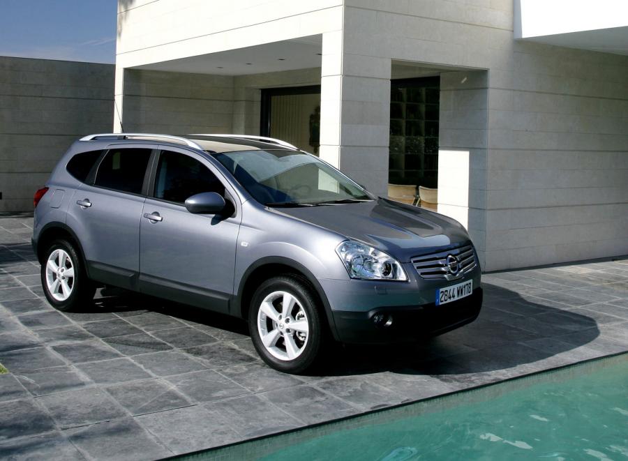  Nissan Qashqai +2 2008 года  (фото 3 из 10)